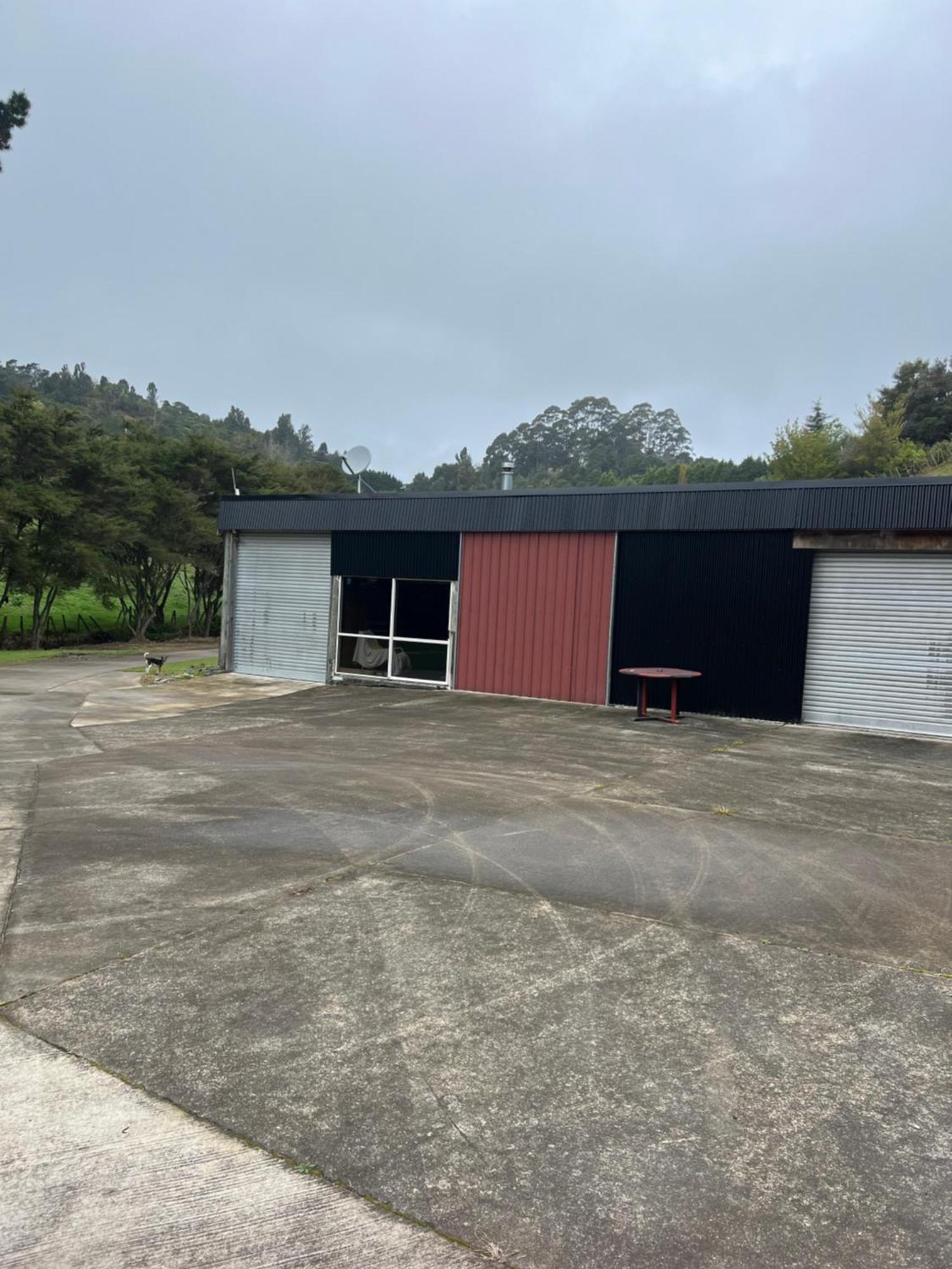 Self Contained Open Shed Space Wainui  Exterior foto