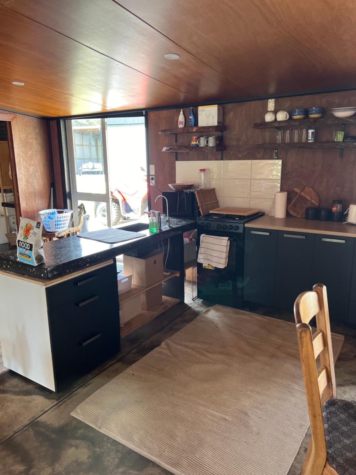 Self Contained Open Shed Space Wainui  Exterior foto
